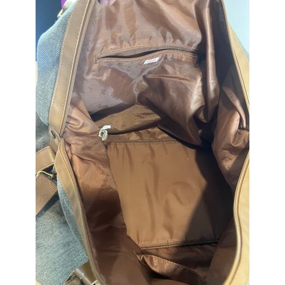 Mossimo Supply Co Duffle Travel Bag Safari Style Carry On Gray In Color‎ - Picture 4 of 11